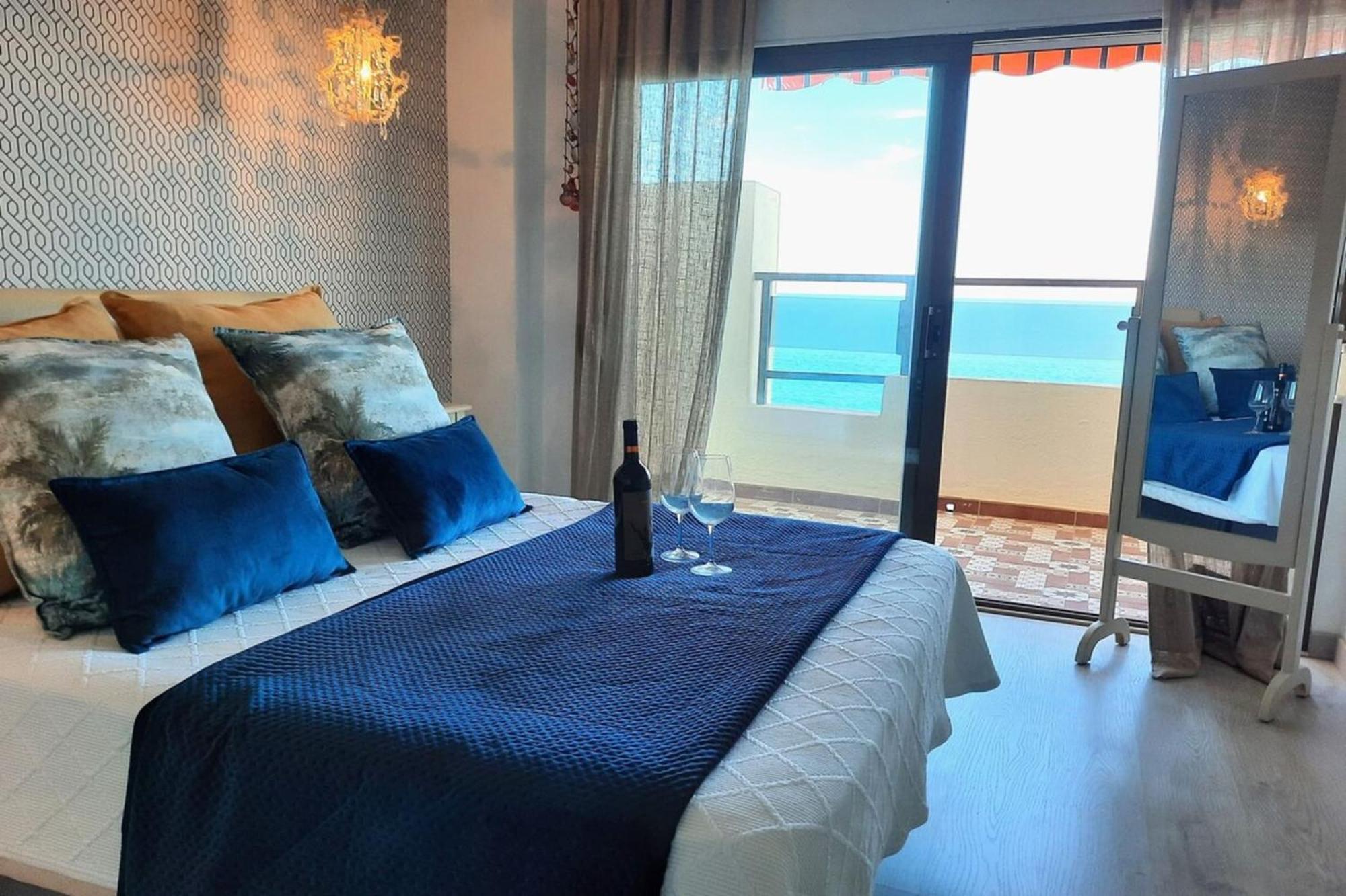 Paseo Del Rey - Fuengirola 2 Bedrooms Oceanfront Apartment Εξωτερικό φωτογραφία